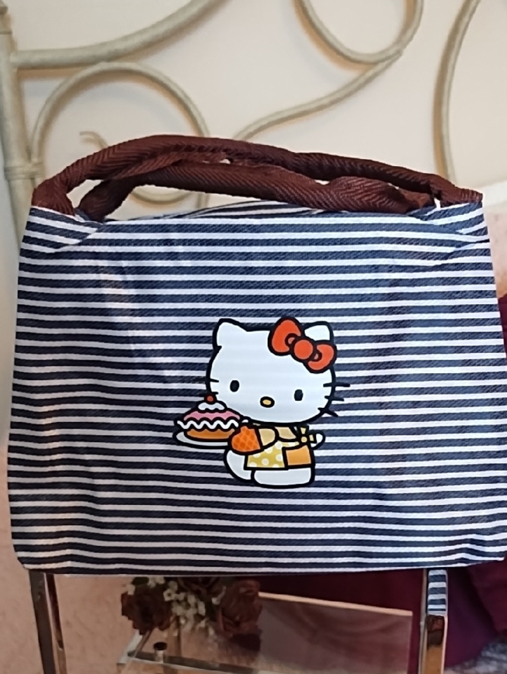 Hello Kitty Navy and White Striped Insulated Lunch Bag NWOT - Picture 2 of 10